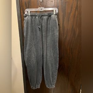 Aeropostale gray baggy sweatpants size M